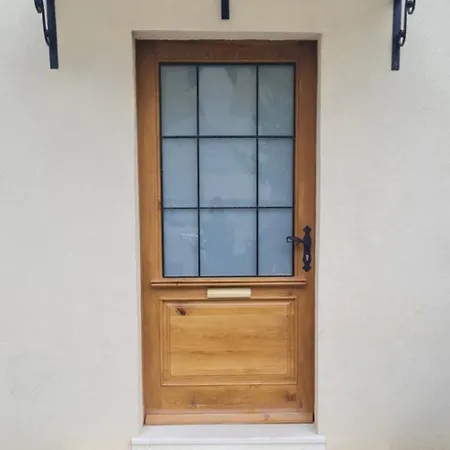 Апартаменти R&e *